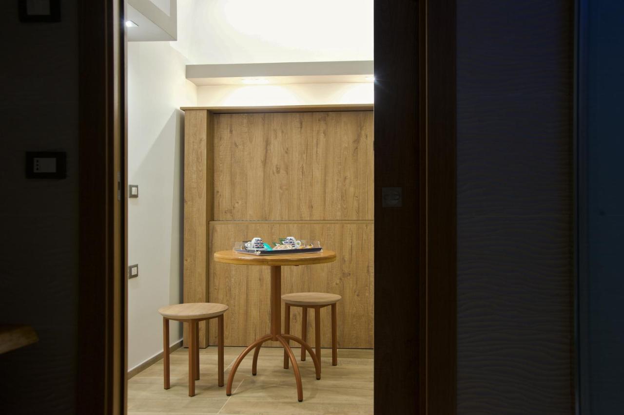 B&B Del Corso Foggia Con Parcheggio Custodito Buitenkant foto