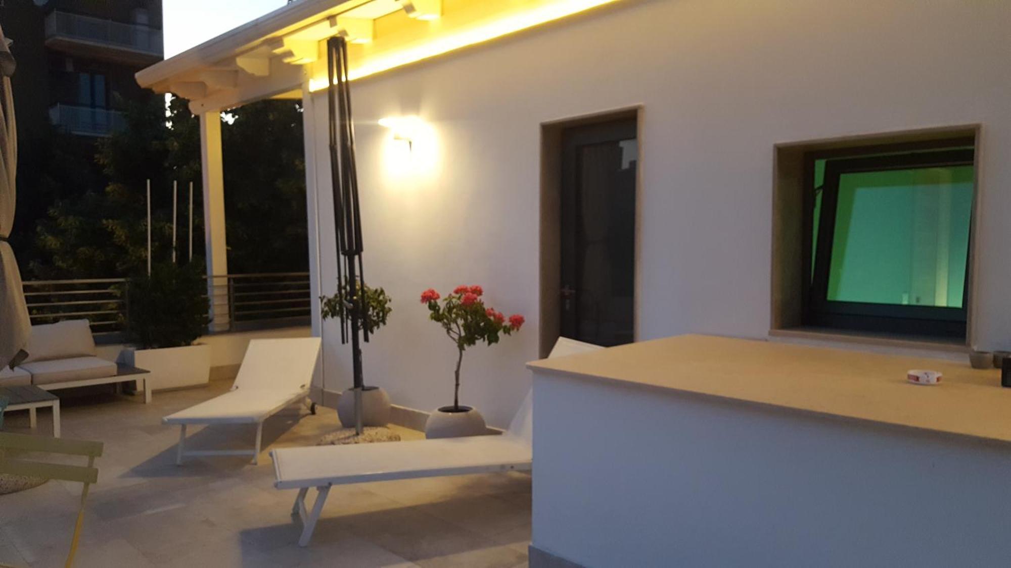 B&B Del Corso Foggia Con Parcheggio Custodito Buitenkant foto