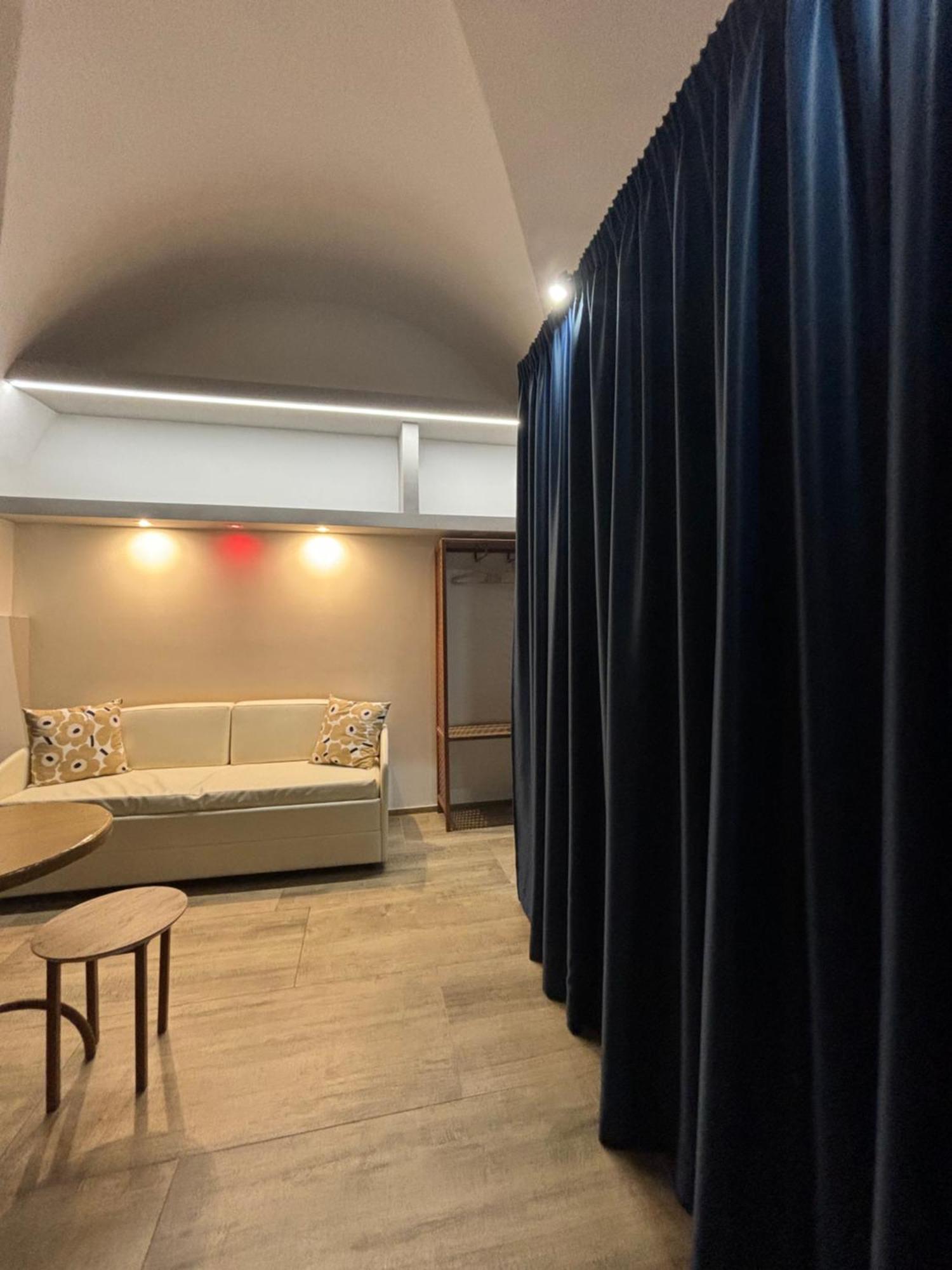 B&B Del Corso Foggia Con Parcheggio Custodito Buitenkant foto